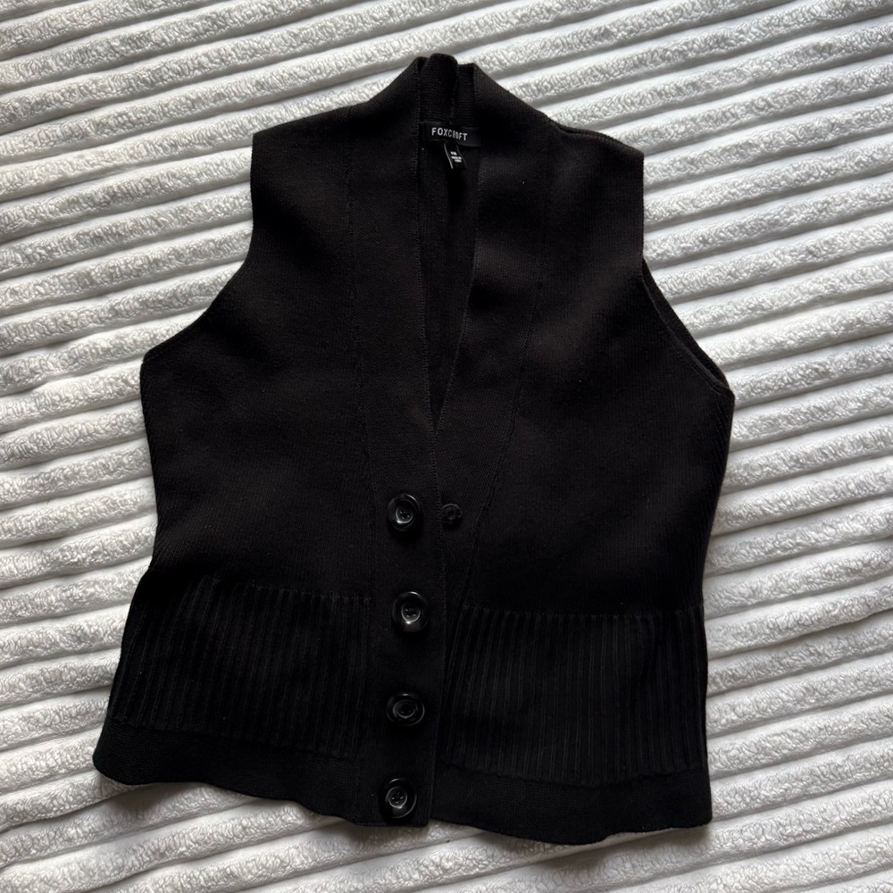 Foxcroft Classic Black Sleeveless Vest